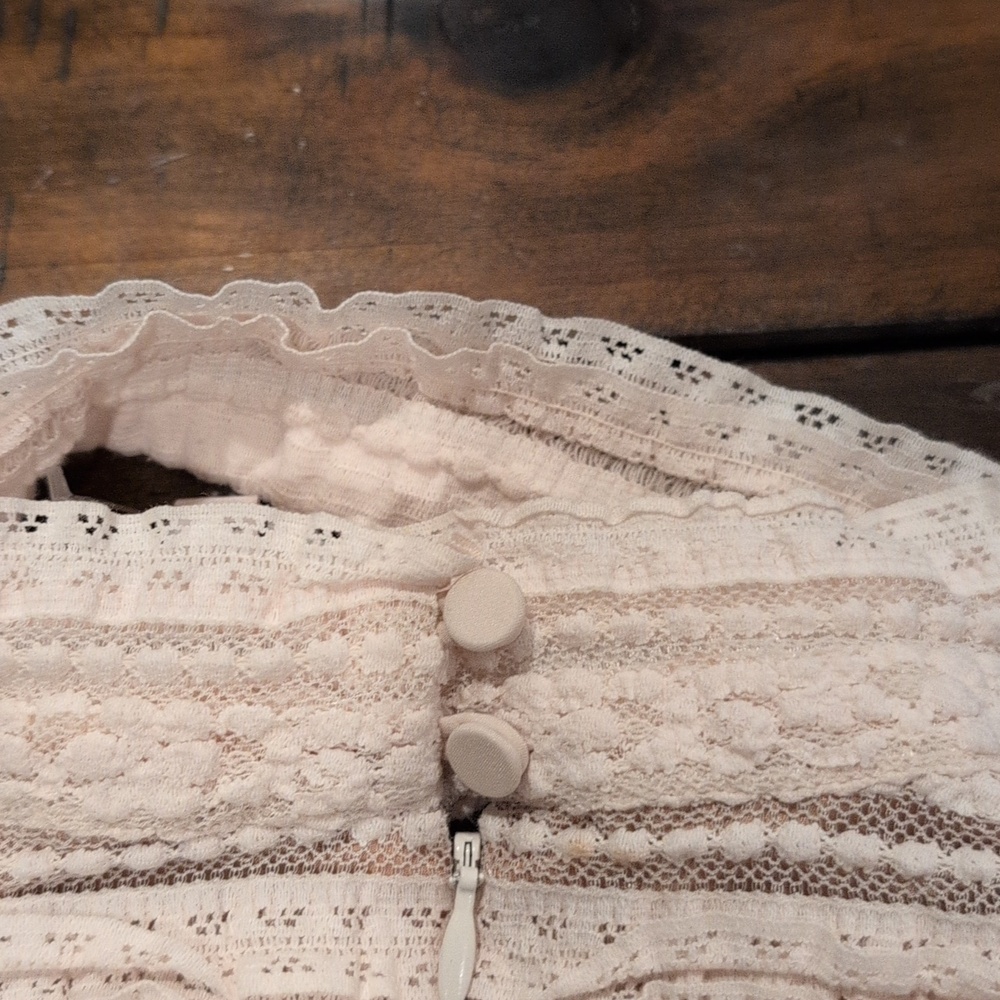 Cinq A Sept Cecily Lace Choker Long Sleeve V Neck - Picture 8 of 10